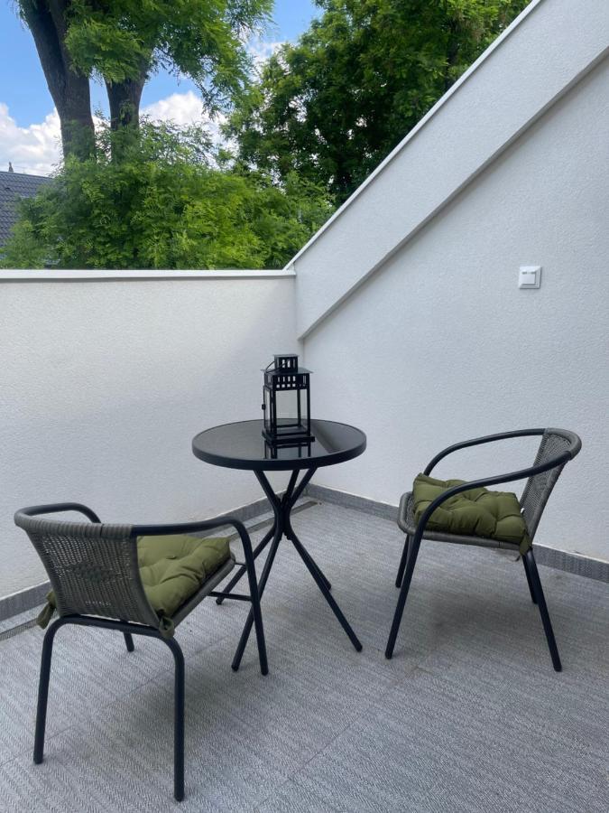 Christy'S House Apartment Debrecen Ngoại thất bức ảnh