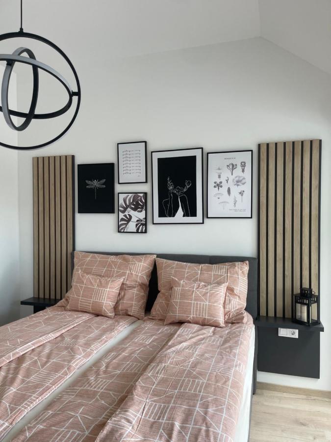 Christy'S House Apartment Debrecen Ngoại thất bức ảnh